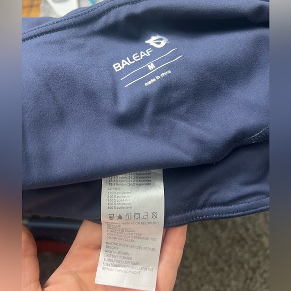 Baleaf spandex workout shorts. Size medium. - Picture 3 of 4